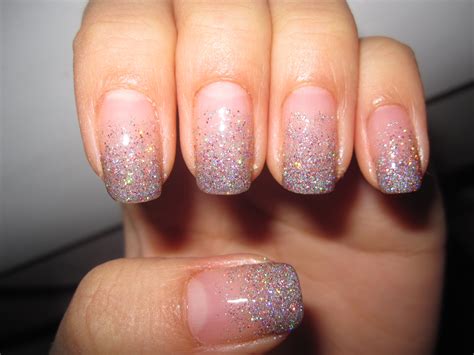 Magical gradient nails